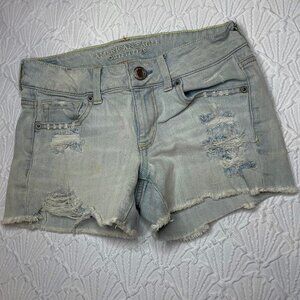 American Eagle 🦅 Light / Ripped Jean Shorts